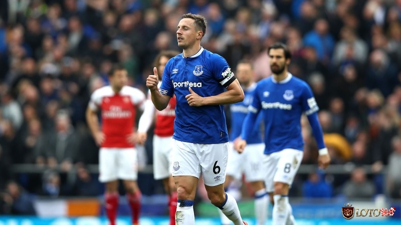 Đội hình xuất sắc nhất Everton trung vệ Jagielka