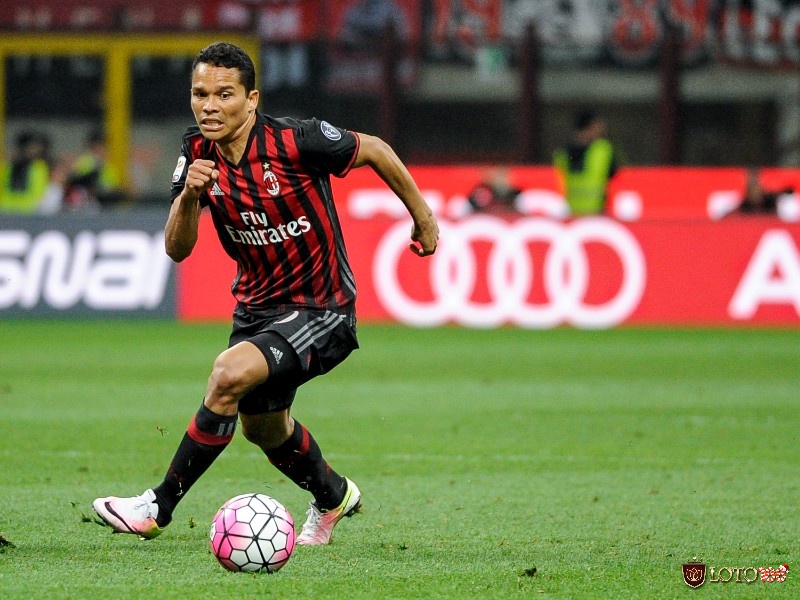 Carlos Bacca chân săn bàn vĩ đại tại giải đấu C2