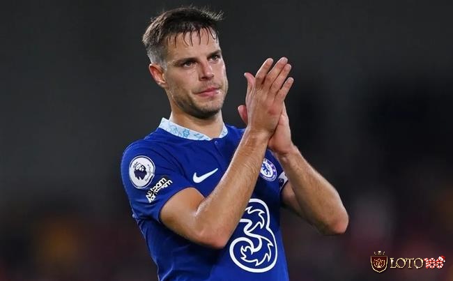 Hậu vệ César Azpilicueta đến từ xứ sở bò tót Tây Ban Nha