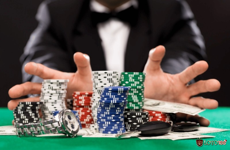 Có nhiều trường hợp mà bạn nên Rejam trong Poker