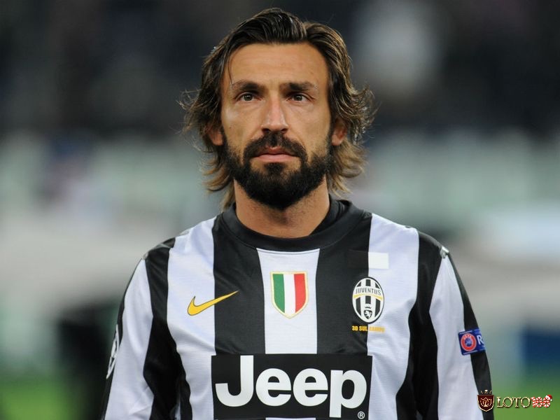 Andrea Pirlo là tiền vệ tài năng và góp mặt trong đội hình xuất sắc nhất Juventus