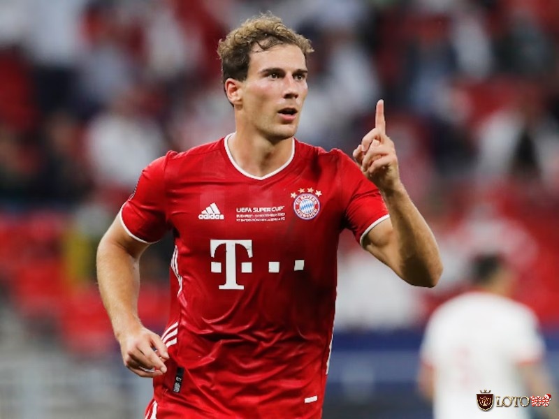 Tiền vệ hay nhất Bundesliga - Leon Goretzka sở hữu một lối chơi đa năng