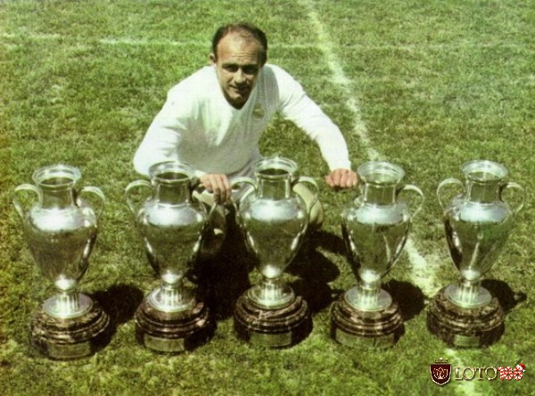 Tiền đạo hay nhất Real Madrid xuất sắc trong lịch sử - Alfredo Di Stefano