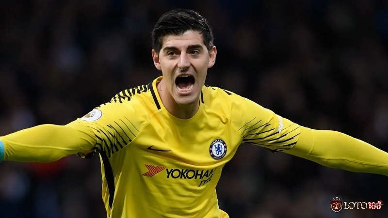 Thibaut Courtois là thủ môn cực kỳ tài giỏi với chiều cao vượt trội